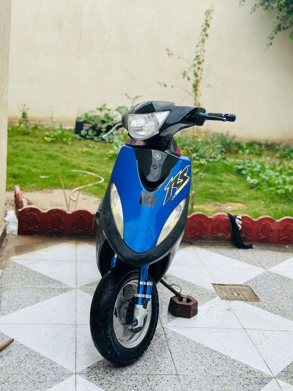 السلام عليكم دراجه ماكس عدله  نضيفه وما  بدل بيه اي شيي سعر 550وبيه مجال ***********
