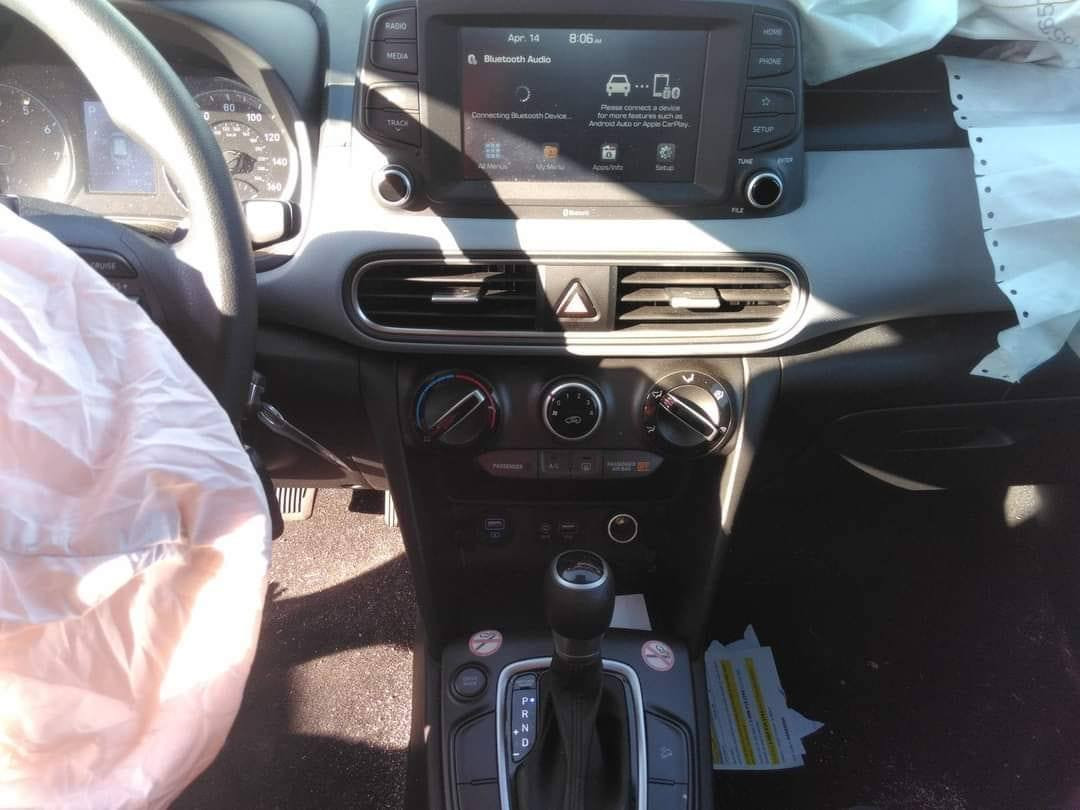 السلام عليكم
كونا 21 امريكي للبيع السعر  160 وبيه مجال 
*********** رقم بغداد
