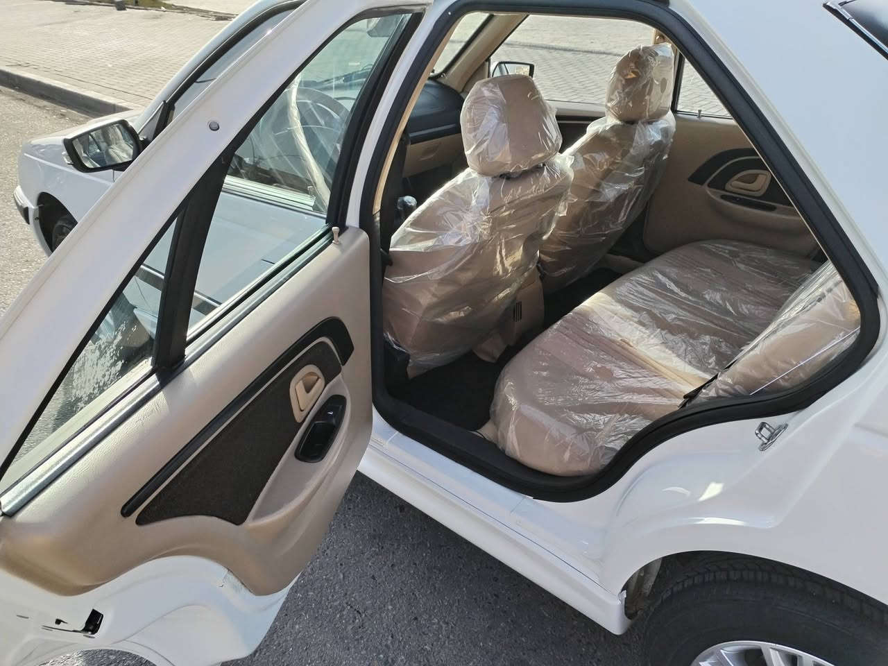 بيجو بارس موديل 2025 حره بأسمي صار 3اشهر من استلمته من الشركة السيارة ماشيه 12الف كفالة عامه ماعده كم زلغ ولد الحرام زلغوه بمفتاح حسد عيشه مايبينن بل صور مواصفات السيارة دبل ايرباك السائق والعبري انذار سرقة تقفيل البيبان تلقائي عند التحريك اشاير بل مري تحكم بل مري كامل نضام اي بي اس مانع انزلاق ويل كب خمس تايرات دوشمه ارضيه جلد الصندوك جلد مكينة 1800 الف وثمنميه السعر 96 وبيه مجال قليل السيارة صارت عليه بشده هيه ورقم تحويل ثاني يوم مكاني البصرة القبلة رقم تلفوني *********** متواجد وتساب شريحة
