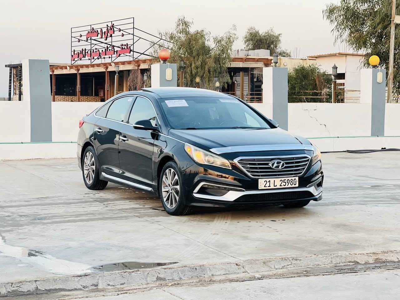 السلام عليكم
للبيع  سوناتا 2017وارد امريكيVIP فول مواصفات بنوراما فول 1/1 
رقم  انكليزي  مواصفات السيارة VIP 
كشن جلد
اعلى مواصفات بسوناتاVIP
 بصمة تشغيل بصمة ابواب بصمة جنطه كامرة خلفية دوارة ستيرن حرف D ويل اكروم كشنات هيتر امامي خلفي كهربائية. حار بارد
دبل اكزوم خلفي مكينه2400 
السيارة بيها 1قطع وداير صبغ 
السعر اتصل ودلل
رقم ***********
‏
