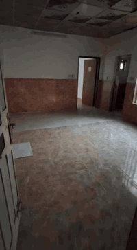 السلام عليكم شقه للايجار غرفتين وصاله ومطبخ وحمام الزعفرانيه اربع شوارع قرب قاعه نمبر وان ***********
