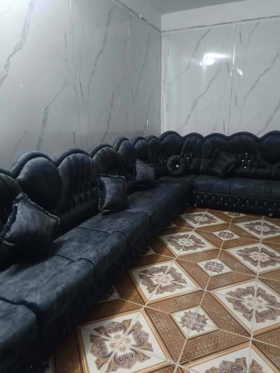 الف مبارك للأخ محمد  تسليمة الديوان افصال حسب الطلب شغل ألموصل  القماش وتصميم من ارقى الموديلات 
.🙈👌💖💖
ماشاءالله مضيف المبارك بأهله 
مجمع #السيدعمار مستعد لتصميم  اجمل الدواوين وارقى الموديلات وشغل 💯
للأستفسارالاتصال على الرقم ***********
