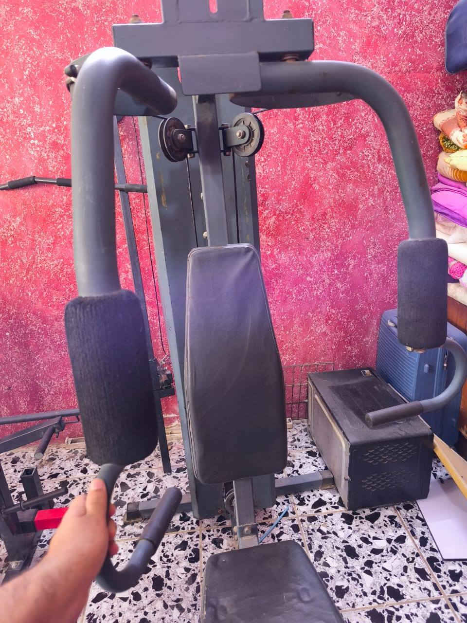 جهاز تمارين متعدد مع اوزانه من الجهاز تجي وياه بيه بنج جهاز مستوي ، فتح فراشة فلاي سحب بكرة للظهر والتراي والاكتاف، يحب بكرة من الاسفل للكيل والترابيس والظهر ، تراي سيقان
السعر ب 150 الف دينار مكاني بغداد نهاية حي اور رقم الموبايل

***********
