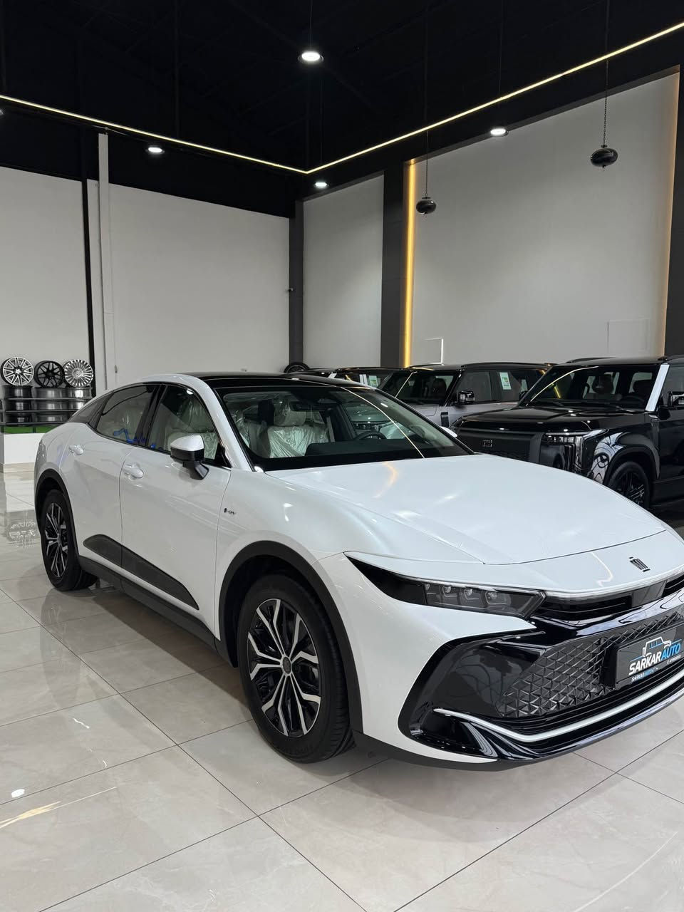 ﷽

تويوتا كراون ٢٠٢٦ للبيع 
فول مواصفات صفر كيلومتر بدون ضمان
كشن تبريد، كاميرا ٣٦٠ ، شحن وايرلس، بردة خلفي، أوتو هولد، مكبر jbl ،تحكمات ستيرن 
الحفاظ على المسار
 مساعدة البقاء في المسار
سيارة ماشي ١١ كم مكينه ١٥ بدون توربو ، نظام هايبرد ٢٣٦ قوة حصاني كلش قوي

للاستفسار

- 0770 279 8800 
 
تۆیۆتا کراون ٢٠٢٦ بێ تۆربۆی هایبرێد بۆ فرۆشتن سفر کیلۆمەتری بێ زەمانە فول مواسەفات کشن تەبرید، وایەرلێس چارج، کامێرا ٣٦٠ پلە ، پەردە ، ئۆتۆ هۆڵد ، خەتی  جادە ،  موکەبەر jbl، 

سەیارەکە تەنها ١١ کم ڕۆشتووە مەکینەی ١٥ بێ تۆربۆی بە هایبرێد ٢٣٦ هۆرس پاوەر زۆر بەقوەت 

بۆ زانیاری زیاتر 
- 0770 279 8800 السليمانية, العراق
