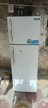 ثلاجه نضيفه • متر ونص • ابو رمانه