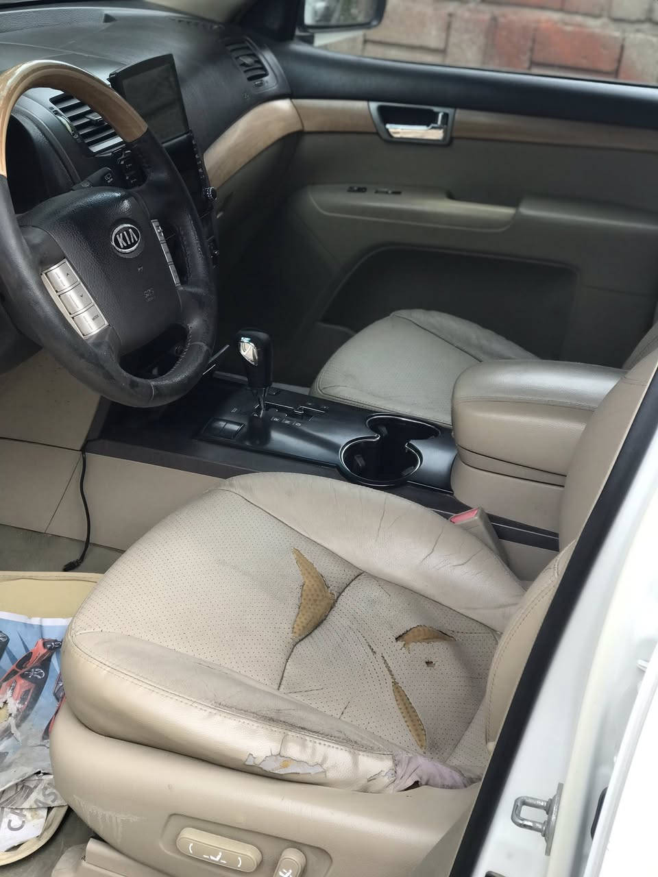 السلام عليكم
كيا موهافي للبيع السعر ١٤٠ ورقه

موديل ٢٠١٣
مكان السياره بغداد 
بغداد الجديده
( نعيريه)

للتواصل***********
