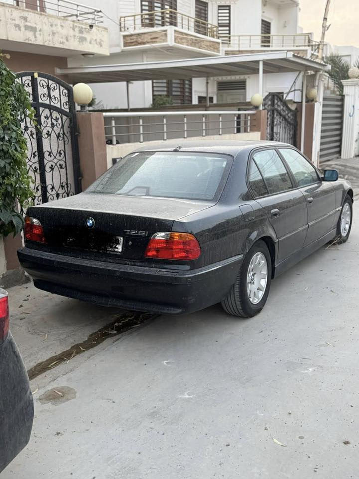 BMW. كاسحه 
رقم اربيل  سنويه لل 2028
محرك 6سلندر 
عنوان السياره ديالى 
بيها جامرلق السايق صبق فقط 
السعر 85 وبيها مجال 
تفاصيل اكثر اتصل 

‭٠٧٧٤ ٨٣١ ٩٦٠٠‬
