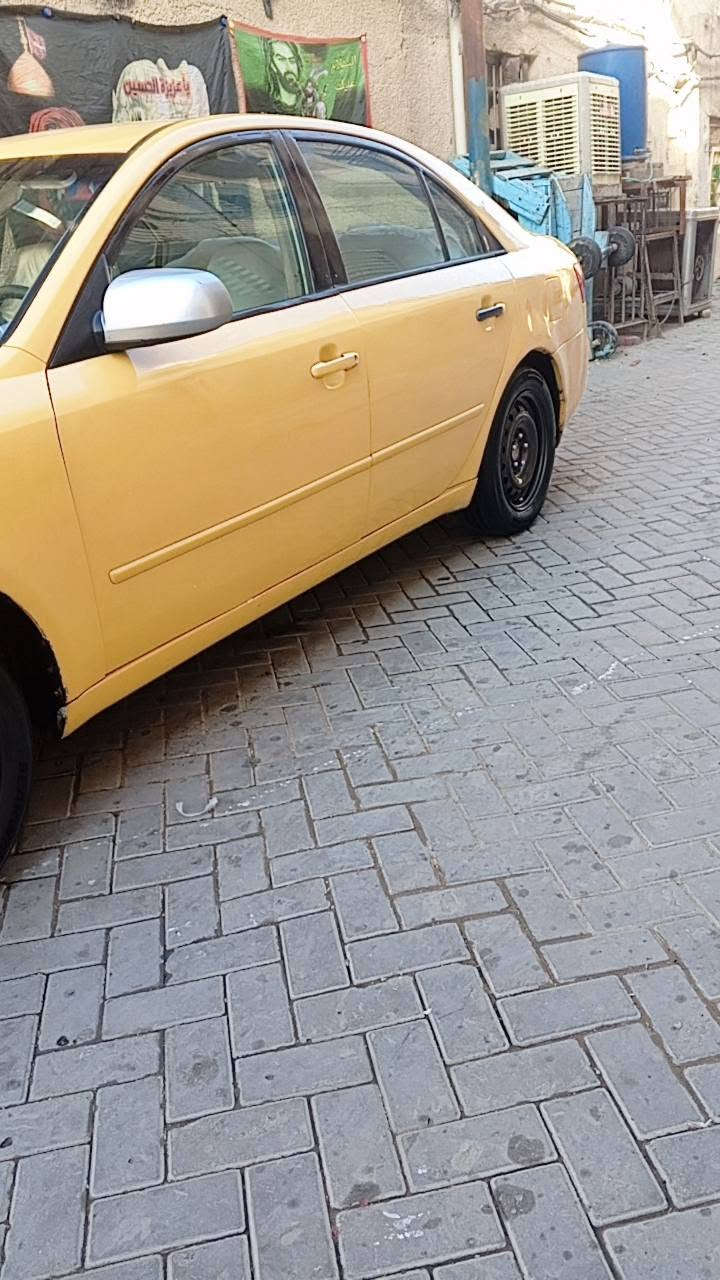السلام عليكم سوناتا خليجي موديل ٢٠٠٨ مكينه ٢٠٠٠ حساسين (كير عادي) حادث الجاملغ الخلفي بدون دواخل وبيه طخه مبينه بالصور بالجاملغ لامامي تخم تاير حداده نص عمر السياره جاهزه لايت زنون كهربائيات شغاله تبريد🥶 تدفئه شغاله رقم انبار بسمي الجديد مصفره هيئه غرامات العنوان بغداد تلفون*********** السعر ٧٥
