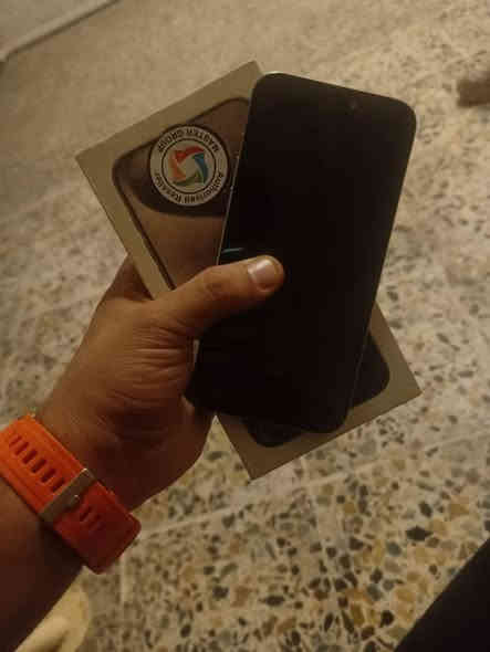 15بروًماكس 
جهاز نضافه فول بس مبدل بطاريه اولد نوعيه الزينه 
واللدكمه لتنصي لصوت تشكل وبي فطر بل ضهر موضح بصوره
بطاريه ٨٥ ذاكره ٢٥٦
السعر ٧٩٠مكاني بغداد
***********
