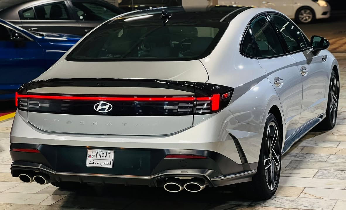 ‎سوناتا N line 2024 
‎السيارة كلين ..فقط بارد بسيط 
‎موصفات فول 1/1
‎حجم المحرك 2.5 تيربو 
‎ماشية السيارة 5 مايل
‎مفتاح التشغيل بصمة 
‎حساسات أمامية و خلفية 
‎رادار خلفية توقف ذاتي 
‎لايت زينون + LED متصل 
‎بك لايت LED متصل 
‎دخول بصمة ذكي 
‎هاند بريك كهرباء  
‎دشبول شاشة ديجيتال متصل 
‎شاشة Apple Car play and Android Auto 
‎كاميرا دوارة تصوير 3 وضعيات
‎الانارة الداخلية LED ٦٤ لون متغير 
‎مقود جلد 
‎ارضيات كاعيات وصندوق اصليات
‎شفتات مقود مثبت السرعة Cruise 
‎المودات والاوامر الصوتية 
‎شاحن هاتف Wireless 
‎مخرج منفذ الطاقة type C
‎المقاعد حضن سبورت جلد + شامو وحرفN
‎حركة المقاعد الأمامية كهرباء 
‎تبريد شاشة مناخين منفصلين 
‎تطعيم الدواخل كاربون فايبر سلفر
‎مكان السيارة نجف 
‎السعر 240 وبيها مجال
‎رقم موبايل / ***********
