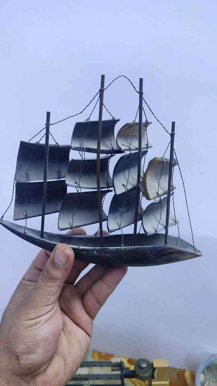 للبيع انتيكات وتحفات      عنواني ابو غريب قرب جسر قريه الذهب منطقه المنسيه    *********** 
***********       👉  عال  واتساب
