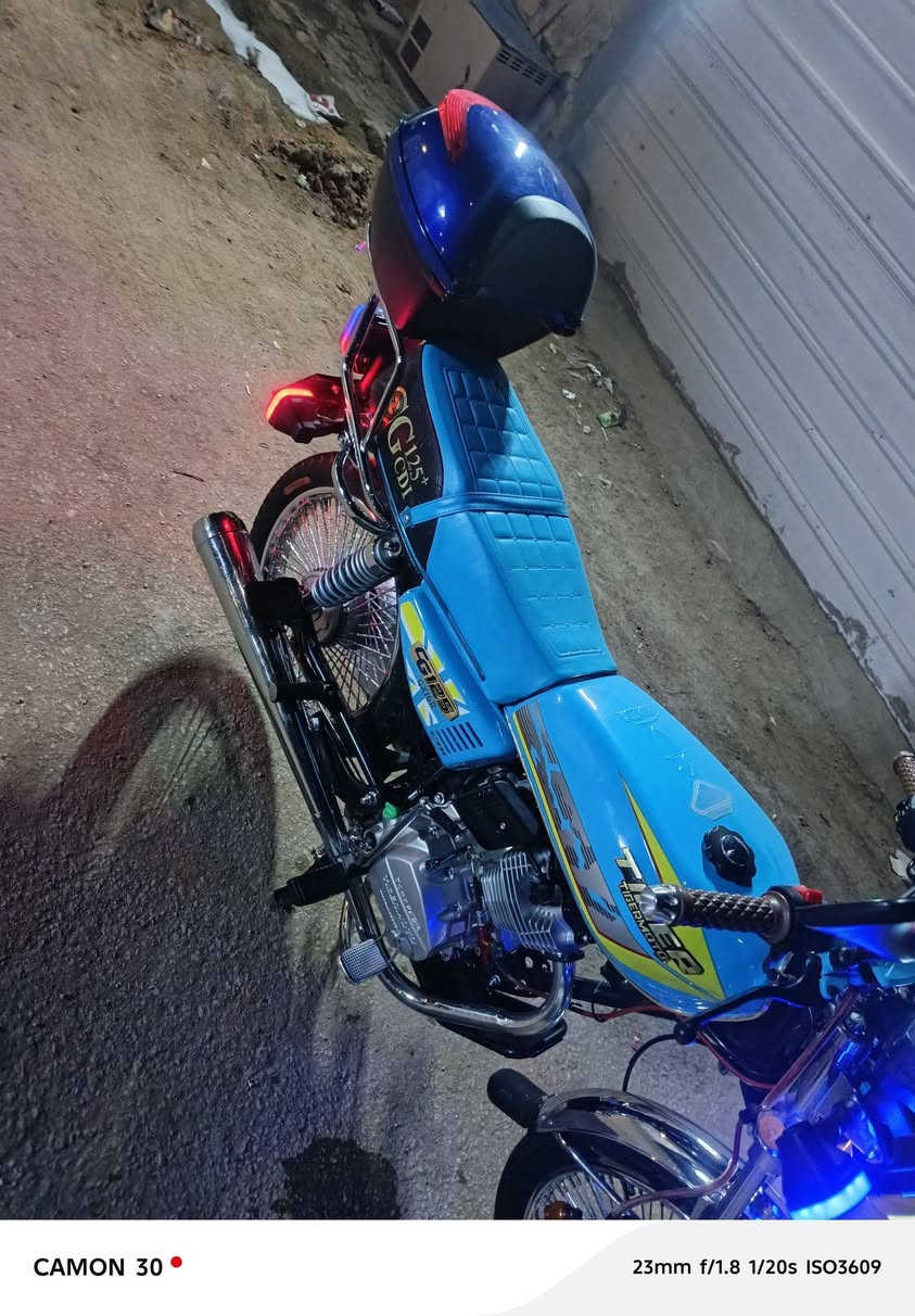 السلام عليكم 
دراجه تايكر موديل 2025 اني مطلعه عله ايدي الدراجه ما متعوبه نضافتها ٩٠٪ للبيع او مراوس حسب القناعه مكاني بابل سده الهنديه


**إذا كنت صاحب هذا الإعلان وتريد حذفه لأي سبب، رجاءا أرسل رسالة إلى الدعم الفني**