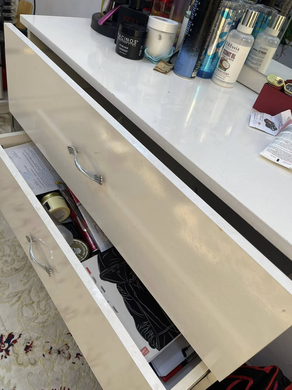 كنتور وميز تواليت للبيع السعر 100/الجرارات ماتنفتح بس قليل يعني تحتاج نجار يضبطهه.الكنتور 4ابواب سلايت


**إذا كنت صاحب هذا الإعلان وتريد حذفه لأي سبب، رجاءا أرسل رسالة إلى الدعم الفني**