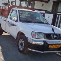 نيسان بيكاب • ٢٠٠١ • قير عادي