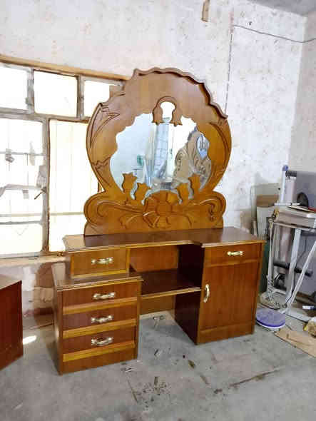 للبيع غرفه  صاج ٦ ابواب وملحق حطاطه 
نضيف مابي اي ضرر  السعر 650 العنوان ديالى هبهب يوجد توصيل داخل ديالى بكروه حسب المكان ***********
