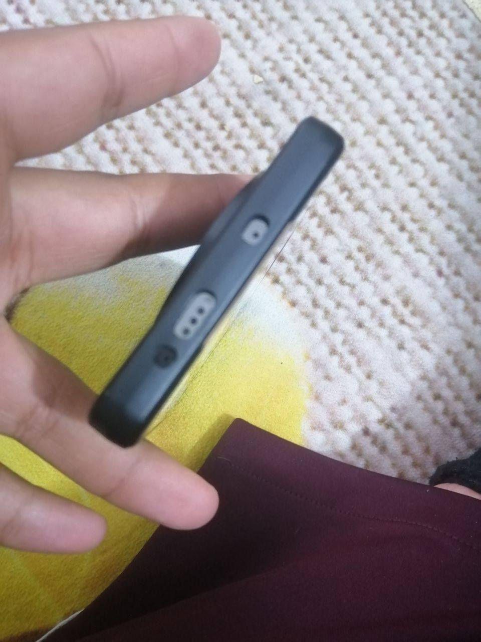 تكنو كامون. 
120 هيرتز✨

البطاريه 5000✨

ذاكره 256 ✨

بيه وضع الألعاب موجود بالصوره + الصوره المصغره، يدعم 60 فريم ببجي ✨

دبل سبيكر محيطيه. ✨

الكارتونه ضايعه 

السعر 250 و بيه مجال بسيط حگ الجيه. ✨

المكان كربلاء الحُر منطقه السواده ✨

راسلني خاص أو على الرقم و تدلل 
***********
