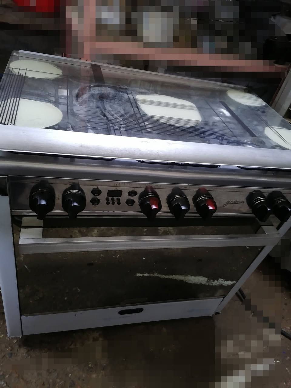 طباخ ماگ فريش مصري جديد بالنايلون مستخدم شهر واحد كله على وضع الشركة
كله شغال عيون وفرن واغراضه كامله
جداحة شغاله
الانارة شغالة
شوايه شغالة
بيه فان توزيع الحرارة داخل الفرن
الطباخ ابو الحاسبه
سعره ٣٥٠ الف
مكانه حله بكرلي شارع محطة الغاز او الاتصال عالرقم *********** الرقم بيه واتساب
