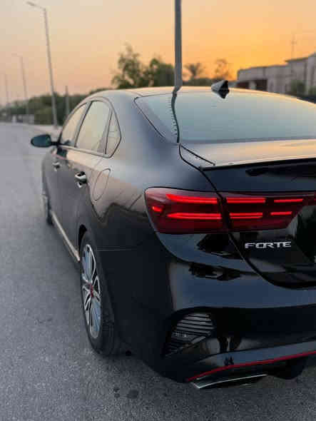 السلام عليكم كيا فورتي 2022جيتي  فول بصمة  / جلد ومخمل  / لايت LED  / مكينة 1600  / شاشة كبيرة / كامرة دوارة / رادار تعديل مسار / اوتو بريك / رادار جانبي / مود درايف / تحكم ستيرن / كروس سرعة /مانع انزلاق / بلوتوث / اواكس / USB/ ممشى 51 m  حادثه جاملغ وبنيد سوناره موجود بل منشور 
رقم بغداد سعره 125 وبيه مجال 
مكاني بغداد 
  خاص مغلق ***********
