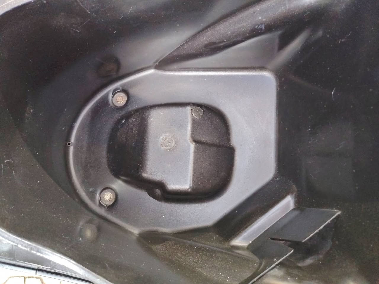 سبيسي ياباني كفاله عامه صارله شهرين طالعه  من الرمبه
الاتصال ع الرقم ***********
