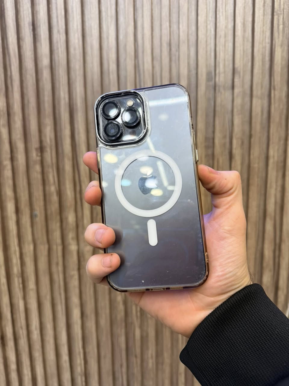 ايفون 13 برو ماكس
ذاكره 256 
بطاريه 83
نظافه 100‎%‎ شخط مابي
سعر 650،000 وبي مجال 
***********
