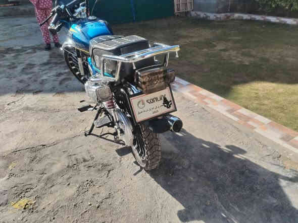 السلام عليكم مكلف بلنشر دراجه مديل 25 كهربائيات كلها شغاله بعدها شركه الف دينار ماتصرف عليها سعره(950) وهذا رقم صاحبها***********
