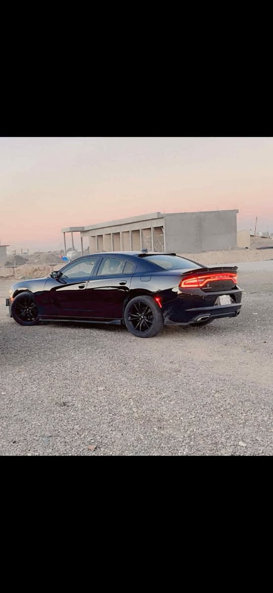 جارجر موديل 17 كلين بدون حادث بدون صبغ ايرباكات سليمه السياره جاهزه
محرك 6 سلندر 3600
السعر 195 وبيها مجال 
الشراي يجي يشوفها ويشلع عيوني مكاني بغداد
***********
