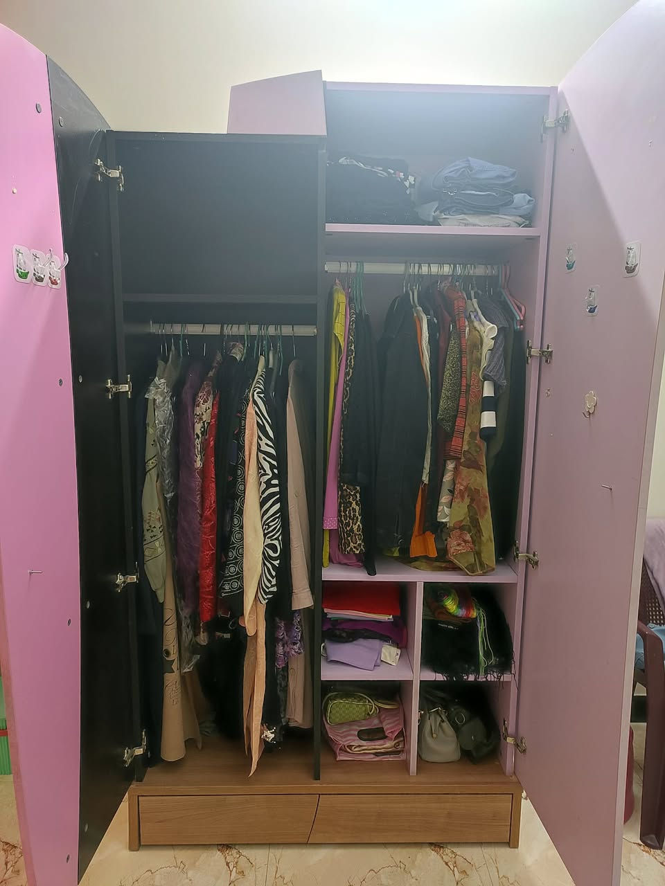 اغراض للبيع عنوان نجف 
@إشارة


**إذا كنت صاحب هذا الإعلان وتريد حذفه لأي سبب، رجاءا أرسل رسالة إلى الدعم الفني**