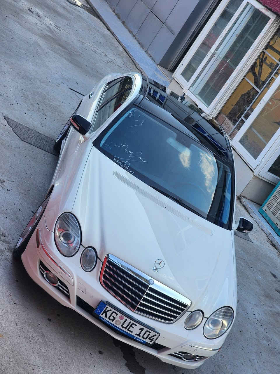 ***********
***********
mercedes-Benz eclas

مارسیدس ئی کڵاس
 سه ياره رەقەم ئەورپیە مەنەفستی برایم خەلیلی لەگەل دایە
مؤديل 2009
مه كينه 350 
فول مواسفات مواسفات ئای ێم جی AMJ 
 پانۆرەما بەسمە کوشن کارەبا و گەرم شاشە سیدی بۆکس سی پەردە بیلادی سندوق شەفت و کارەبای هەرجی مواسفات هەیە تیدایتی هەمووی نانوسریت سەیاریکی تا بلی جوان و خاوین ماوتەوە 
تکایە جوابی نامە و کۆمینت نادەمە لەگەل ریزم موشتەری تەلەفۆن بکا لە خزمەت دام 
رەقەم موبایل 
***********
***********
