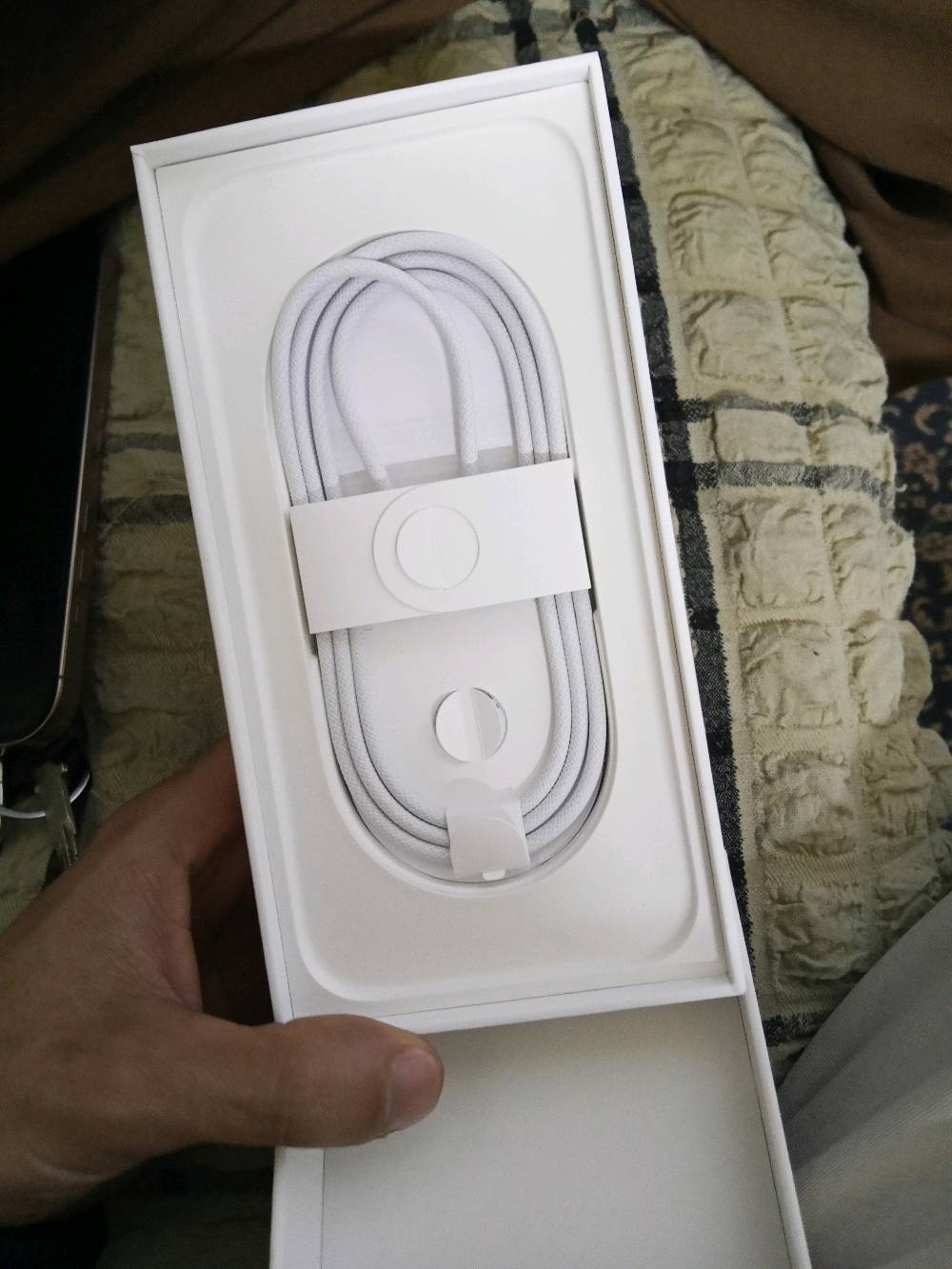 ايفون 16برو ماكس ذاكره 256
بطاىيه:100
دورات شحن :180
نضافه جهاز : 💯 
بعده بمضان الوكاله 
الجهاز ماستر 
سعر :1550 وبي مجال 

مليون و 550 وبي مجال 

المكان: بغداد 