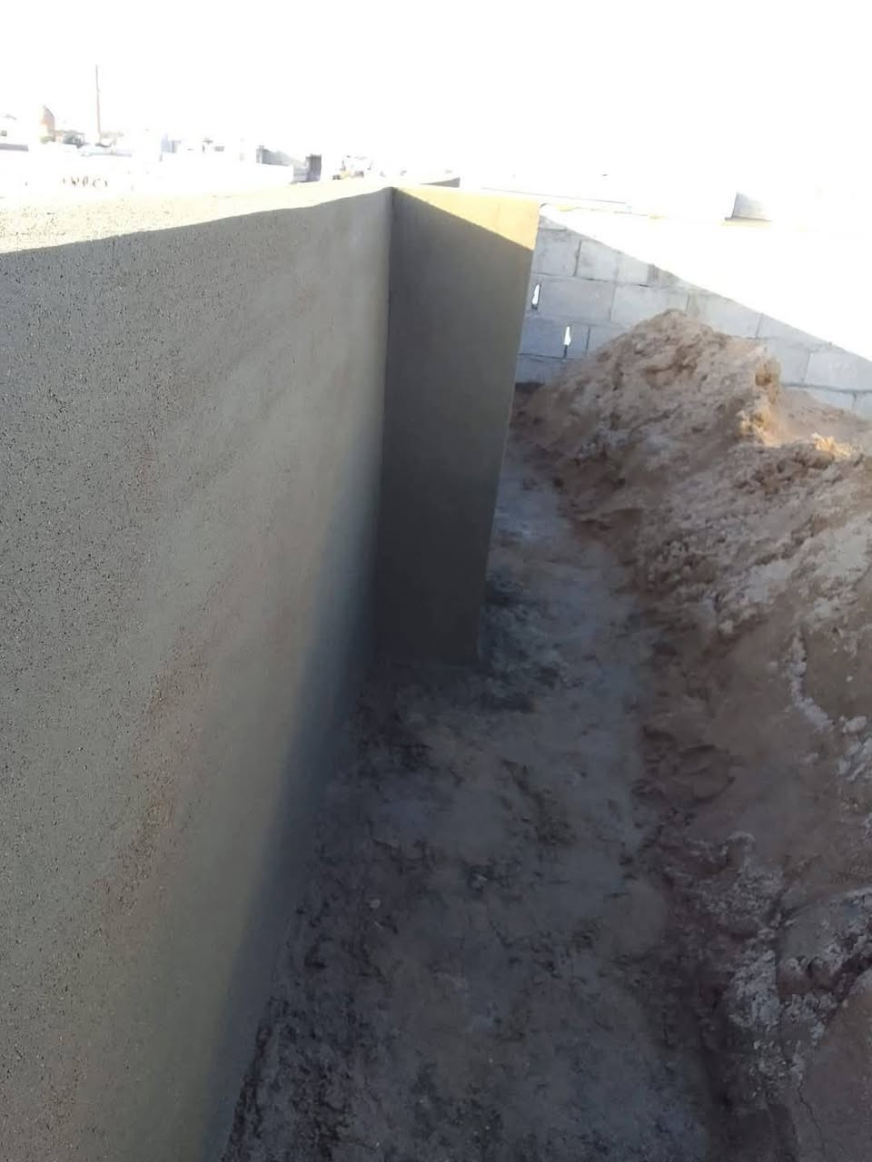 لباخ متفرق شغل داخل كركوك فقط قاط واحد 3 قاطين تشميع ولبخ 3ونص صلخ 2ونص ***********
