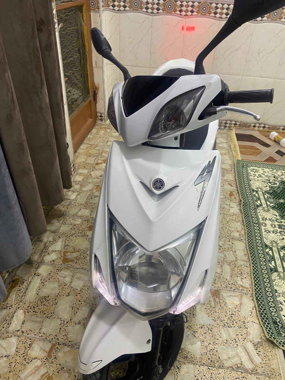 سلام عليكم عندي سكنس لد البيع
الدراجه جديده ياباني هسه منزلهه قبل شهر ريدهه 14ورقه وبهه مجال الاتصال عل هاذ الرقم ***********
