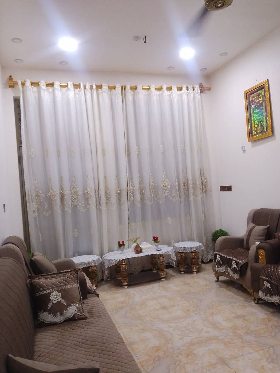 سلام عليكم عندي بيت للبيع زراعي
منطقه سكينه مساحه 100
اقرار 25
طابق ونص حديث  قرب مخبز الساعدي 
مقاطعه 9/2
اي استفسار ***********
