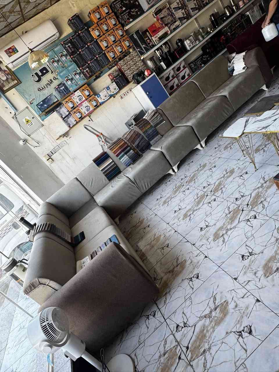 ديوان 10 نفرات 
5 قطع 
7 متر يعني 3 في 4 
بلاش بلاش 
300 الف 
هذا العرض آخر لونين الموجودات


**إذا كنت صاحب هذا الإعلان وتريد حذفه لأي سبب، رجاءا أرسل رسالة إلى الدعم الفني**