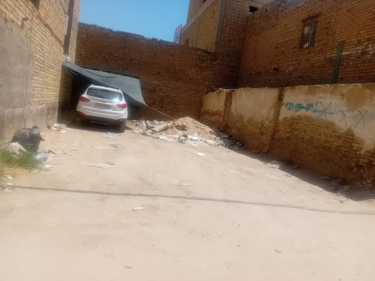 سلام عليكم عرصة بنص الولايه مقابيل ملعب الاتفاق اول فرع 
طابو صرف مساحتهه ٧٢ واجهه ٦ ونزال ١٢ الجمهوري سايدين مقابيل الملعب ضبط *********** السعر راسلني وتدلل
