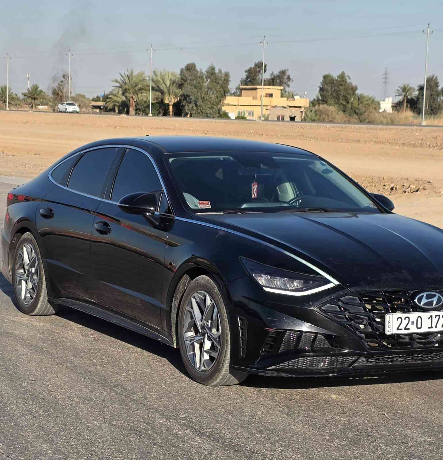 السلام عليكم 
سوناتا 2023 لون اسود 
ماشيه 31 ميل
رقم اربيل الدولي هزه جديده
تضليل سنويه 
السياره فول مواصفات (عدا الفتحه)
مواصفات
شاشه 
كامره
لايت عدسات
بصمه
رادار امامي
رادار خلفي
رادار جانبي
لد امامي خلفي
ويل كب
توقف ذاتي 
قياده ذاتيه
اربع انضمه قياده
تنبيه خروج عن المسار
تحديد مسار 
فول تحكم ستيرن
كشن السائق كهرباء
تدفئه بالكشنات 
داخل  اسود
ترحيب عند الاقتراب
تشغيل عن بعد
محرك 2500✈️ بدون تيربو 
حادثها چاملغ وبنيد (بدون دواخل )
السعر 173 وبيها مجال 
عنواني بغداد /الدوره ***********
