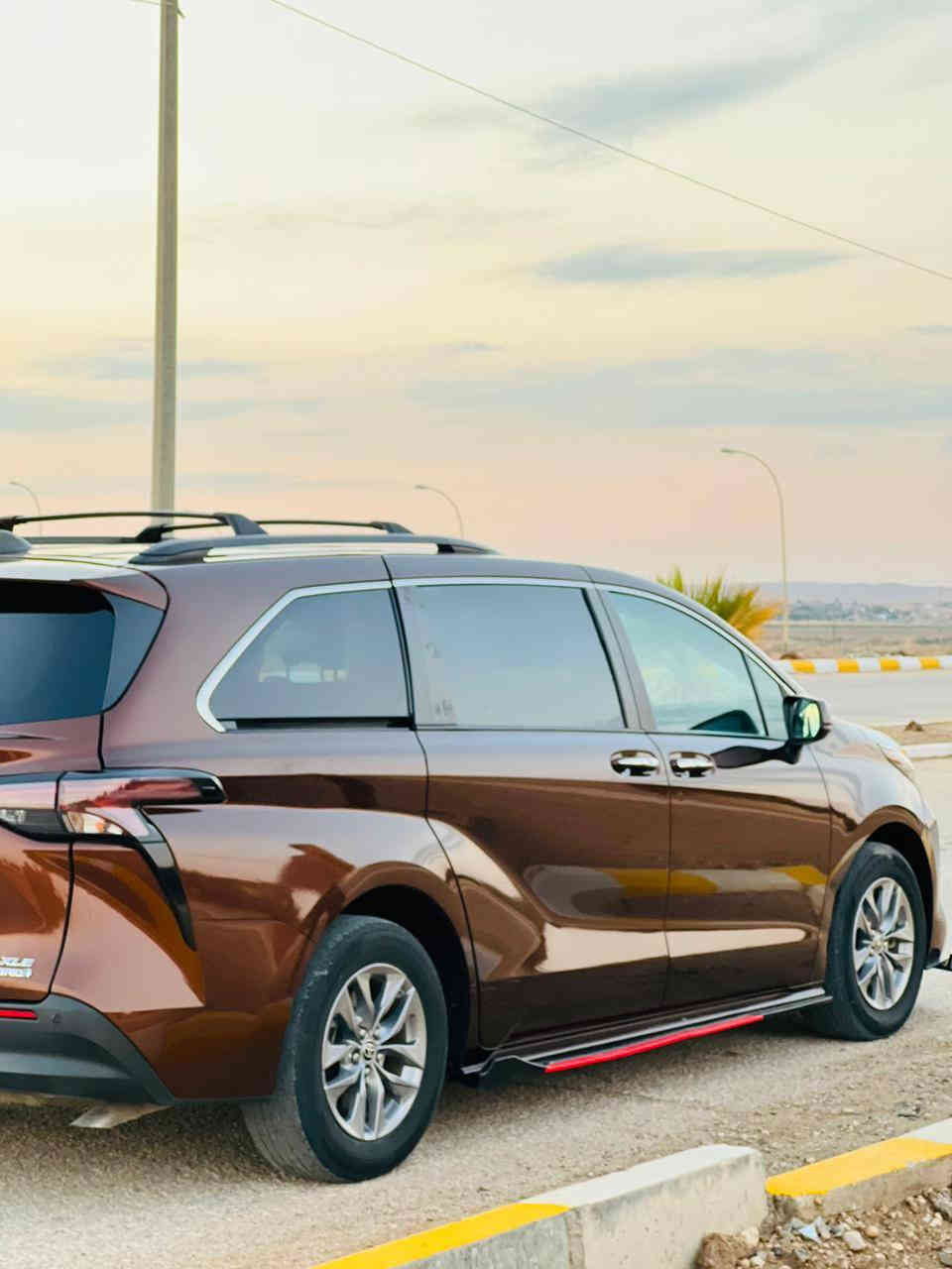 اللهم صل على سيدنا محمد ....
الحلال للبيع موديل ٢٠٢٣ دخول جديد ٧ راكب المرغوب مكفوله من الصبغ والتبديل والشخط والرصعه بيها طخه بدعاميه وطاك ارباك فقط والباقي كفاله من الدعاميه للدعاميه ماشيه ٤٥ فول مواصفات للأخير كل المواصفات بيها رقم بغداد السعر ٣ مكان السياره الانبار الغربيه...***********
