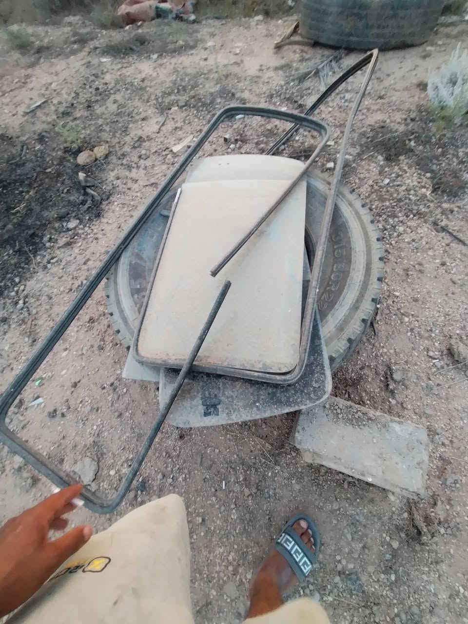 غراض فاتون للبيع كلمن وسعره  ***********

