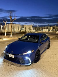 كامري هايبرد • بدون ايرباك • ١٨ ألف