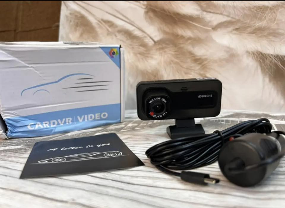 عمي عندي 4 داش كام
دبل كامره دخليه وخارجيه الي يفيده 
شلع ابيعهن 
 ***********
