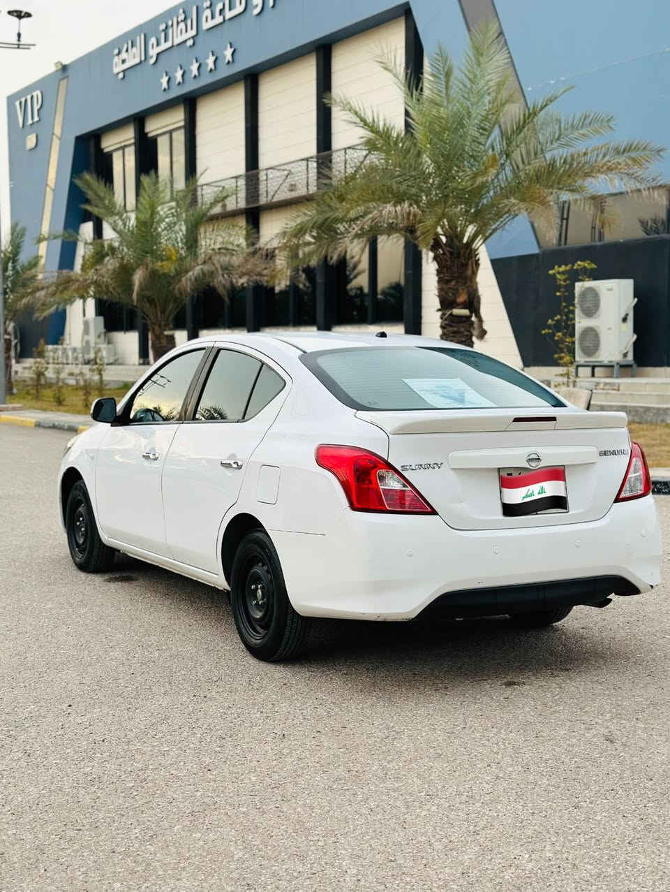 السلام عليكم صني للبيع موديل 2020 كفاله عامه سياره 

جاهزه مـטּ حداديه تبريد ثلج رقم اربيل مداور ثانيوم تريد وكله 

السعر 107 وبيهه مجال مكان السياره نجف حي المهندسين
 
للاستفسار ***********
