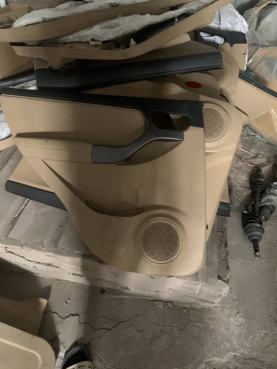 السلام عليكم تم وصل أدوات تفصيخ تيكو وارد صيني العنوان :بغداد السنك خلف البدالة رقم :***********
