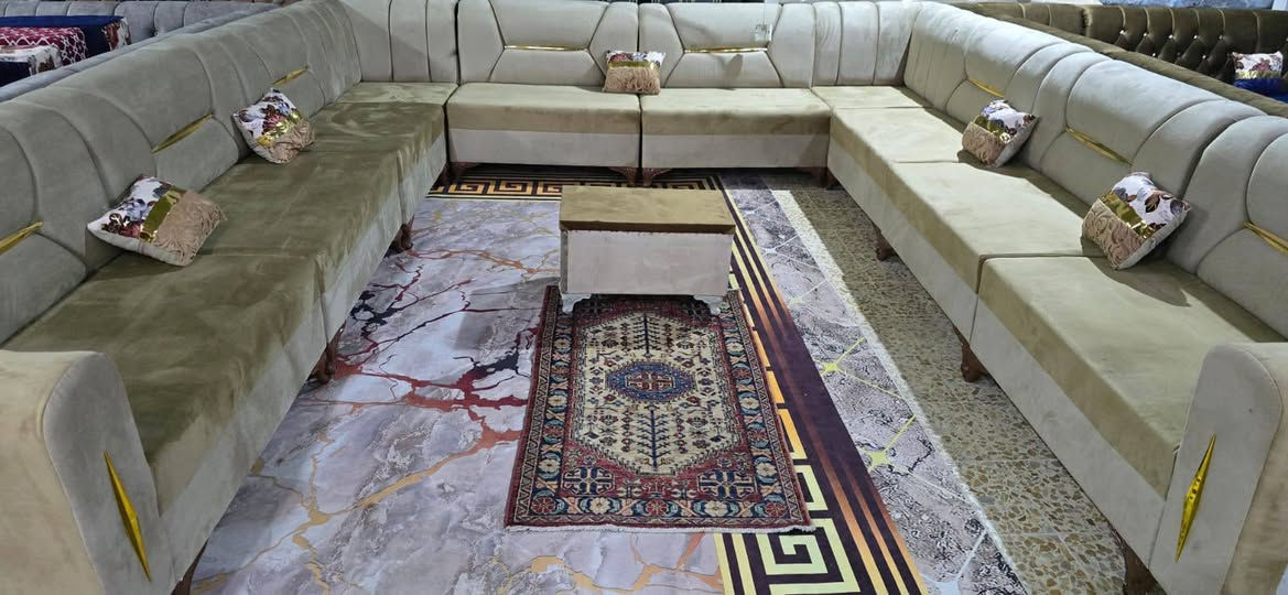 تخم ديوان تسكام💥 ١٠قطع 💥قياسه ١١متر ونص 🌹داير حرف  u🌹 ياخذ١٦نفر 🌹مقعد بلوك اسود  ١٦ ملم ثقيل اسفنج ضغط عالي درجه اولى🌹خشب جام روسي   مع طبله و٥كوشات هديه 🌹🌺🌹  موصفات شغل التركي 
العنوان نجف حي الرحمه شارع٢٠ مجمع العائله او مجمع ابو محمد*********** النجف, العراق
