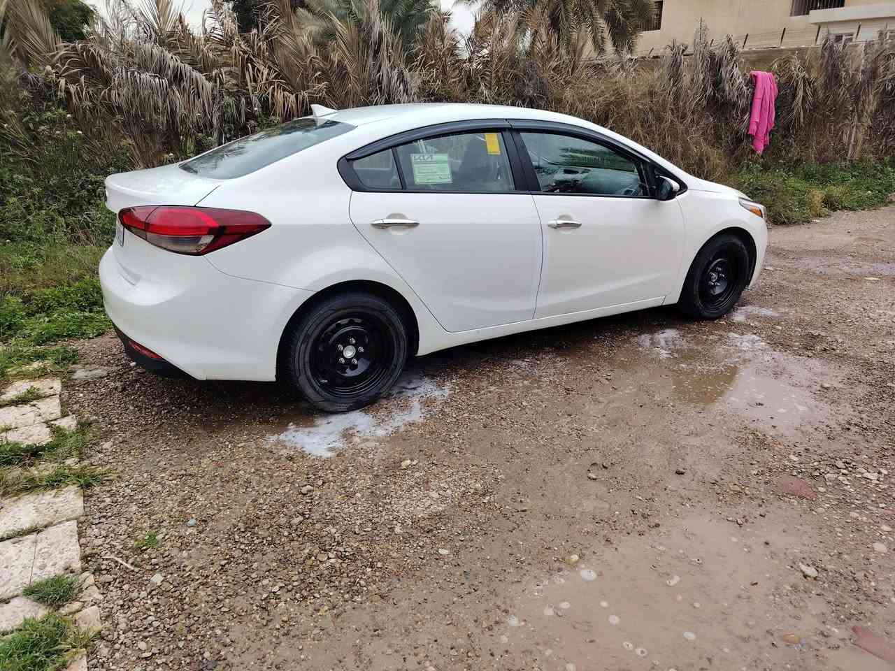 سلام عليكم فورتي مديل 2017 سياره ماشيه 59ميل حادثها باامريكا جاملغ وبنيد الجاملغ مبدل والبنيد راجع نفسه وباالعراق بيها باب وجاملغ صبغ بدون حادث القماره بيها بارد حك شبر بدون قطرة صبغ كير ومحرك وتدفئه وتبريد وصدر امامي خلفي خير من الله السعر 102 كلشي موضح باالمنشور سونار موجود ويا الصور العنوان بغداد الكاظمية الاستفسار الاتصال على الرقم *********** ال مو شراي لايتصل
