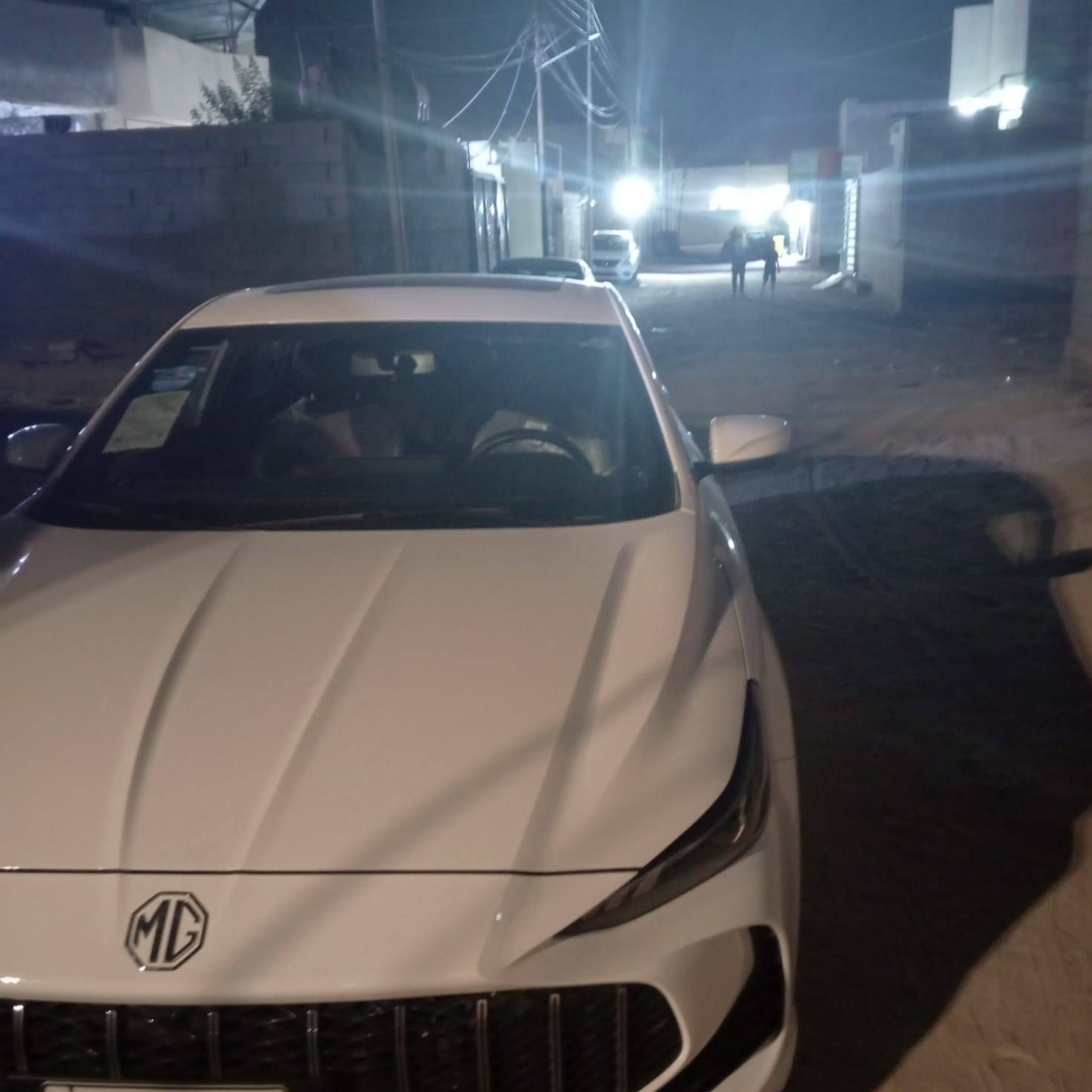 MG5 موديل 2025
‎المحرك 1500 تنفس طبيعي 
‎كير اوتماتيك 
تبريد قطعتين امامي وخلفي دبل فريز 
‎شاشة كبيرة اندرويد
كامره خلفية دوارة 
السيارة بصمة +  بصمة ابواب وصندوق 
هندبريك بصمة 
اوتو هولد 
ويل كب كروم 
كروز سرعة 
تحكم ستيرن جهتين 
لايت + بك لايت لد Led زنون Led
اشاير بالمري الجانبية 
لايت عدسة زنون +تكحم بالايت ماطور 
‎حساسات خلفية
حساس ضغط اطارات
 4 جام كهرباء اوتو 
داخل اسود وماروني
الاستفسار واتساب ***********
