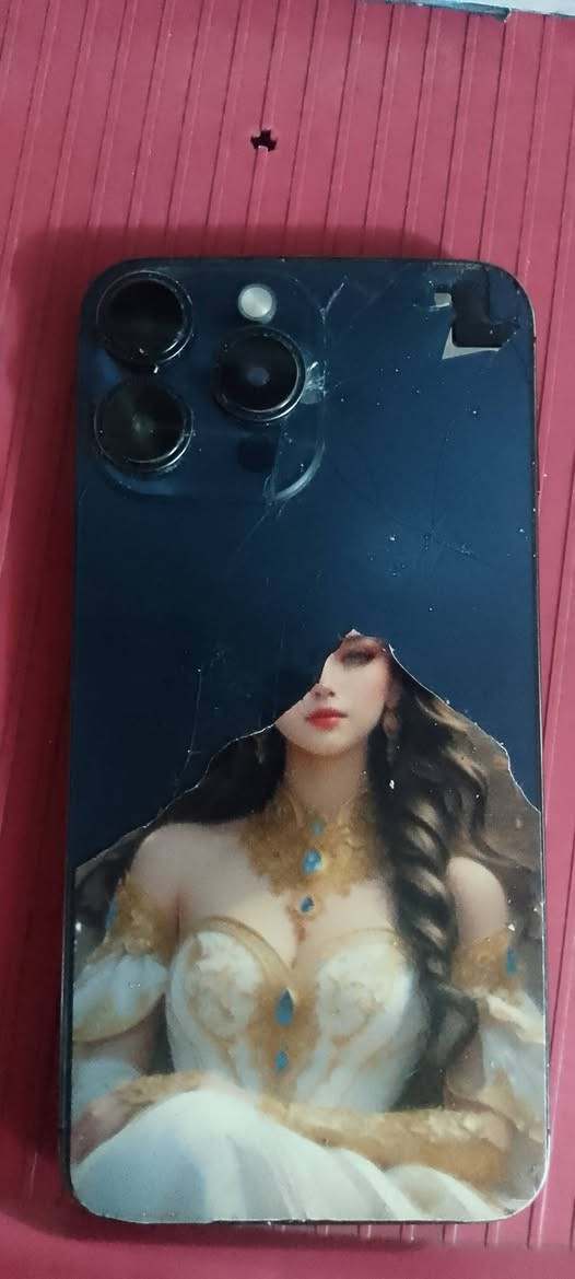 سلام عليكم اكس ماكس محور 14برو يحتاجلة بس شاشة و ضهر كدام عينكم بطارية 100و ذاكرة 256مكاني بغداد سعر 150 وسعر شاشة مالتة 30الف بس محتاج فلوس وريد ابيعة وهاذة رقمي***********
