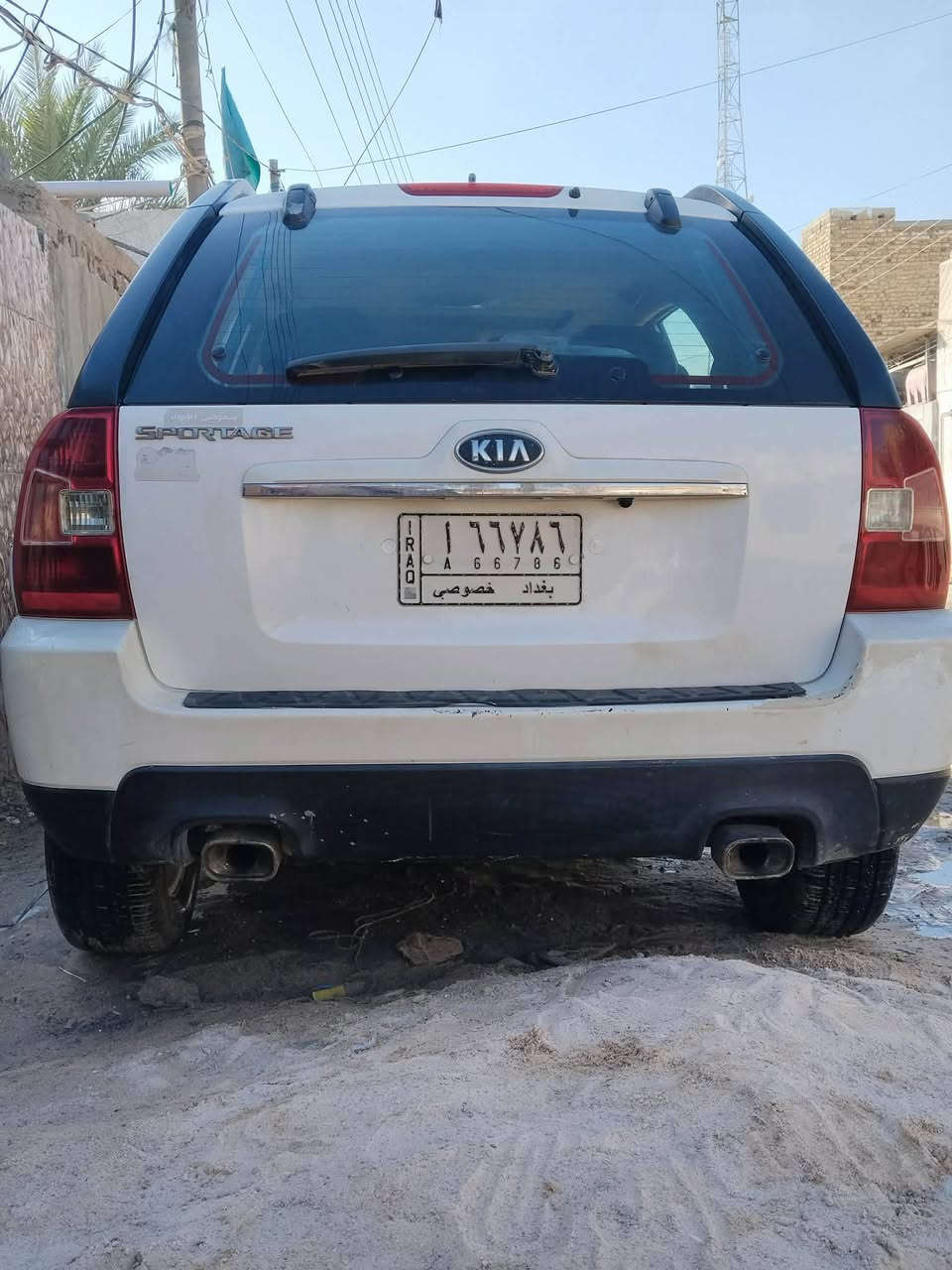 سياره سبورتج خليجي فول موديل 2009 محركها الفين كلشي شغال مابيها نقص بس الدعاميه أو شبر بالبنيد غير ذلك مكفوله من كلشي تجي تفحص وتشوف بعينك رقمي للتواصل ***********
