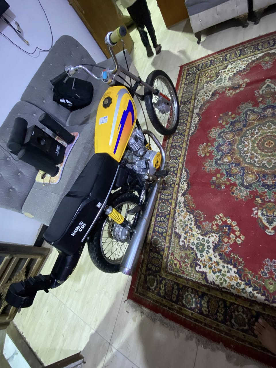 سلام وعليكم اخوان دراجه ادوات للبيع مديل ٢٣كفاله محرك ما مفتوح خير من الله ما تشوف بصوره  نضيفه عنواني بصره جزيره شط العرب سعر ٤٥٠قفل  رقمي ***********
