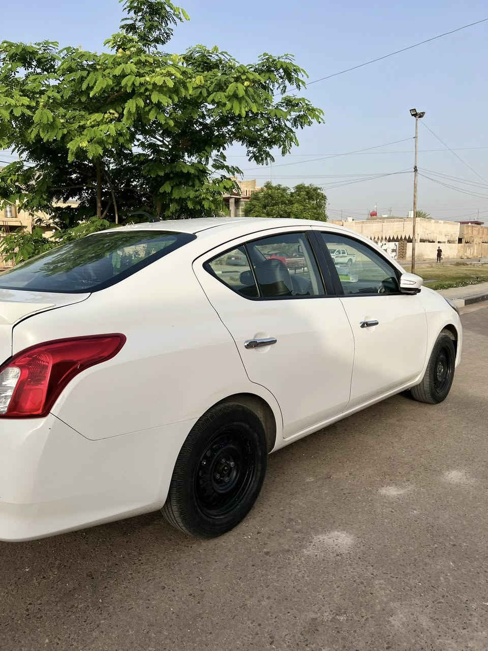 🖱️نيسان صني 2023 للبيع او المراوس
📍 بغداد / تحويل ثاني يوم باسمي
📄 استلام شركة وعلى إيدي
🪖ستخدام شخصي : عسكري 
✅ تخم تايرات جديد
✅ ماشية 90 ألف
❄️ بيها بارد بسيط جداً موضح بالصور
📍 كربلاء الحسينية 
***********
