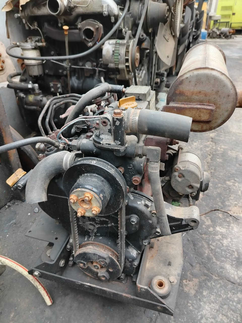 محرك ينمر حاويه السعر4 ورقات
***********
