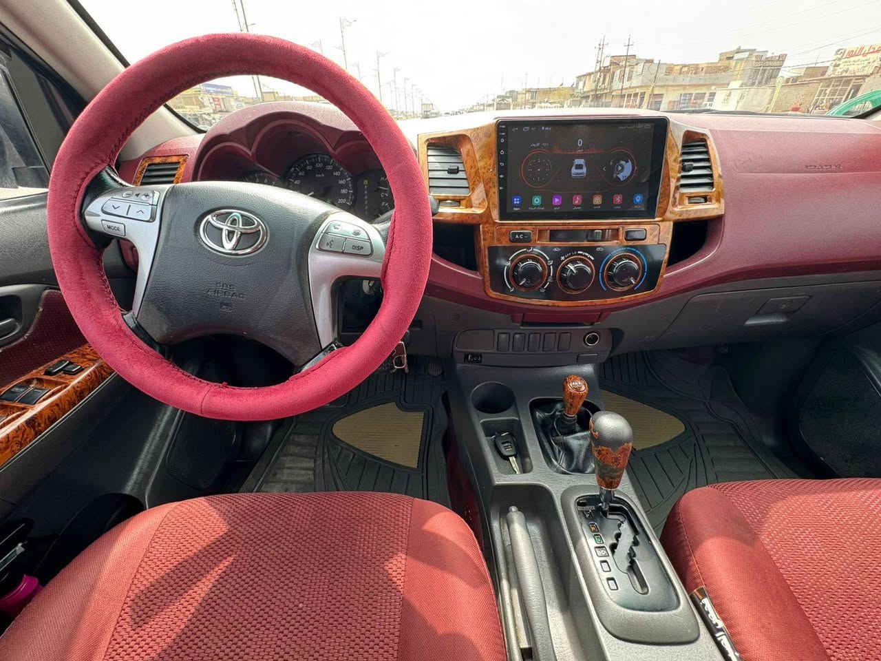 تيوتا هايلوكس موديل 2014
رقم بغداد انكليزي بسمي 
 فور ويل 
محرك كير مكفول 

سونار موجود اقرا سونار قبل لاتتصل 

السعر رقم 188 عنوان واسط

الاتصال ***********
